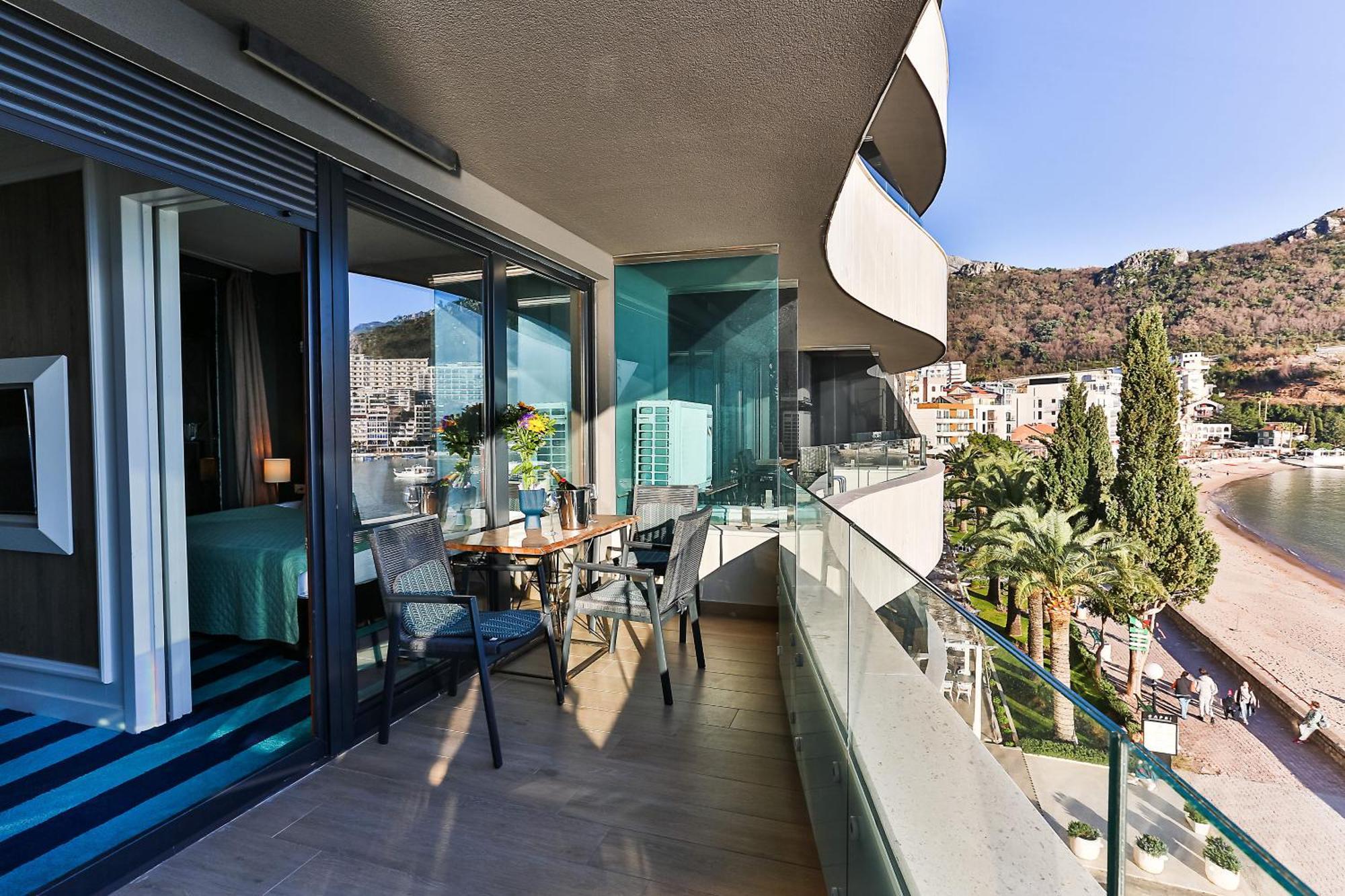 Luxury Sea View Rafailovici Apartment *