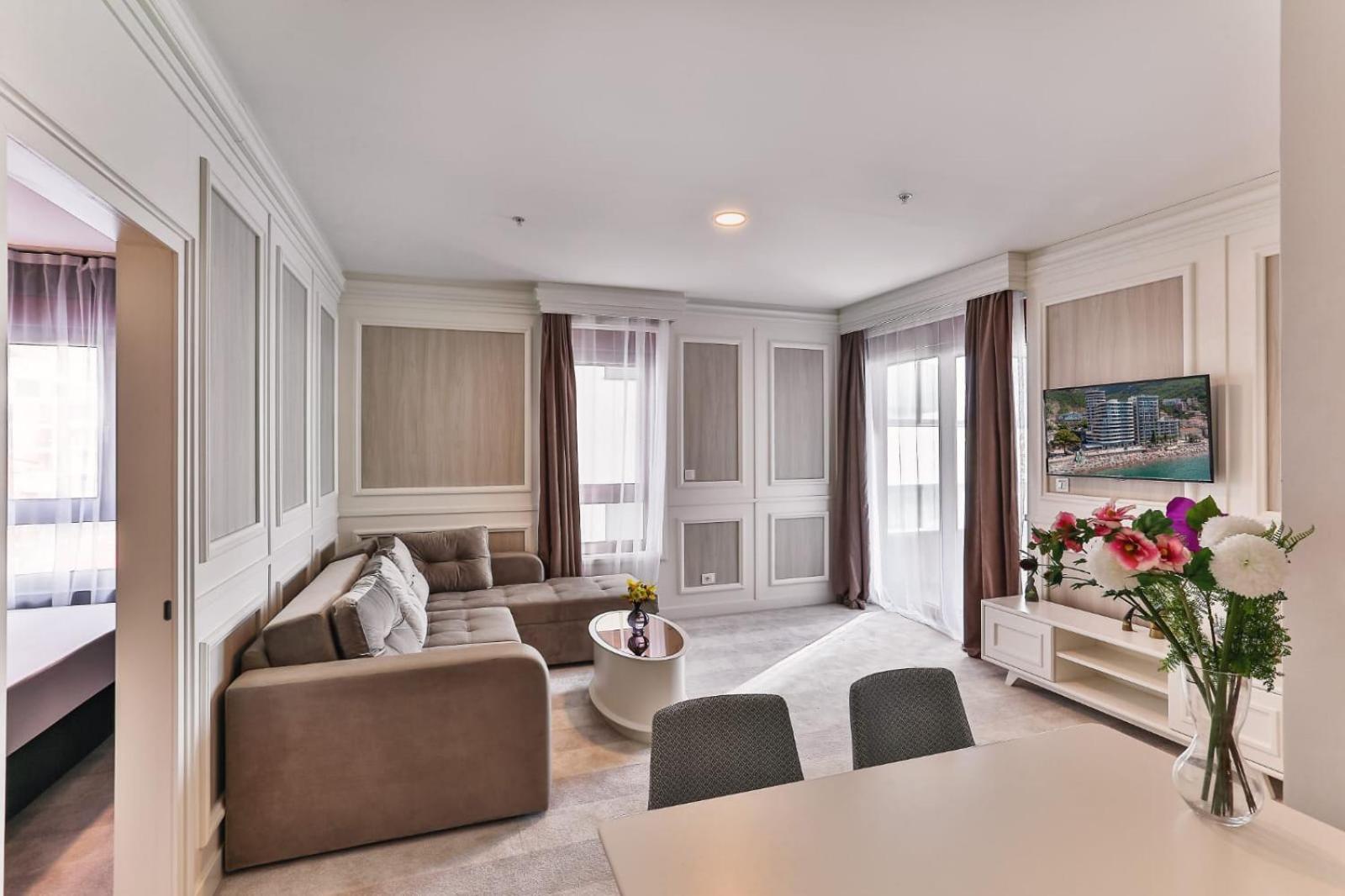 Luxury Sea View Rafailovici Apartment *